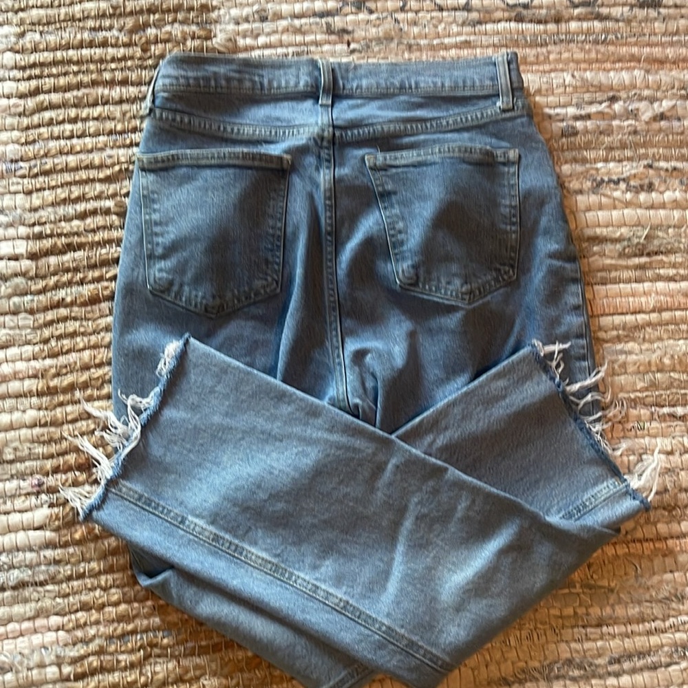 ZARA- High Rise Trumpet Ankle length Jeans in a Size 10 in Excellent Condition! - Picture 9 of 11